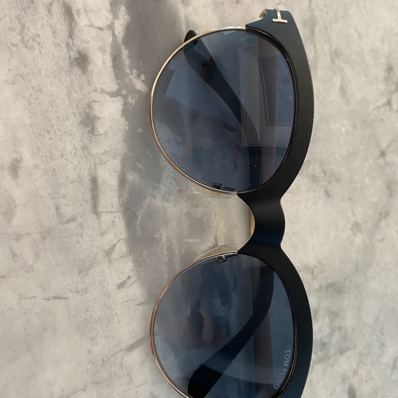 Tom Ford FT0438 5305P ANGELA Black/Gold